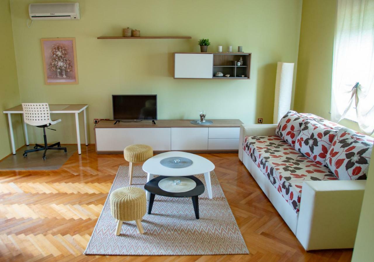 Apartments Neda Kampor Exterior photo